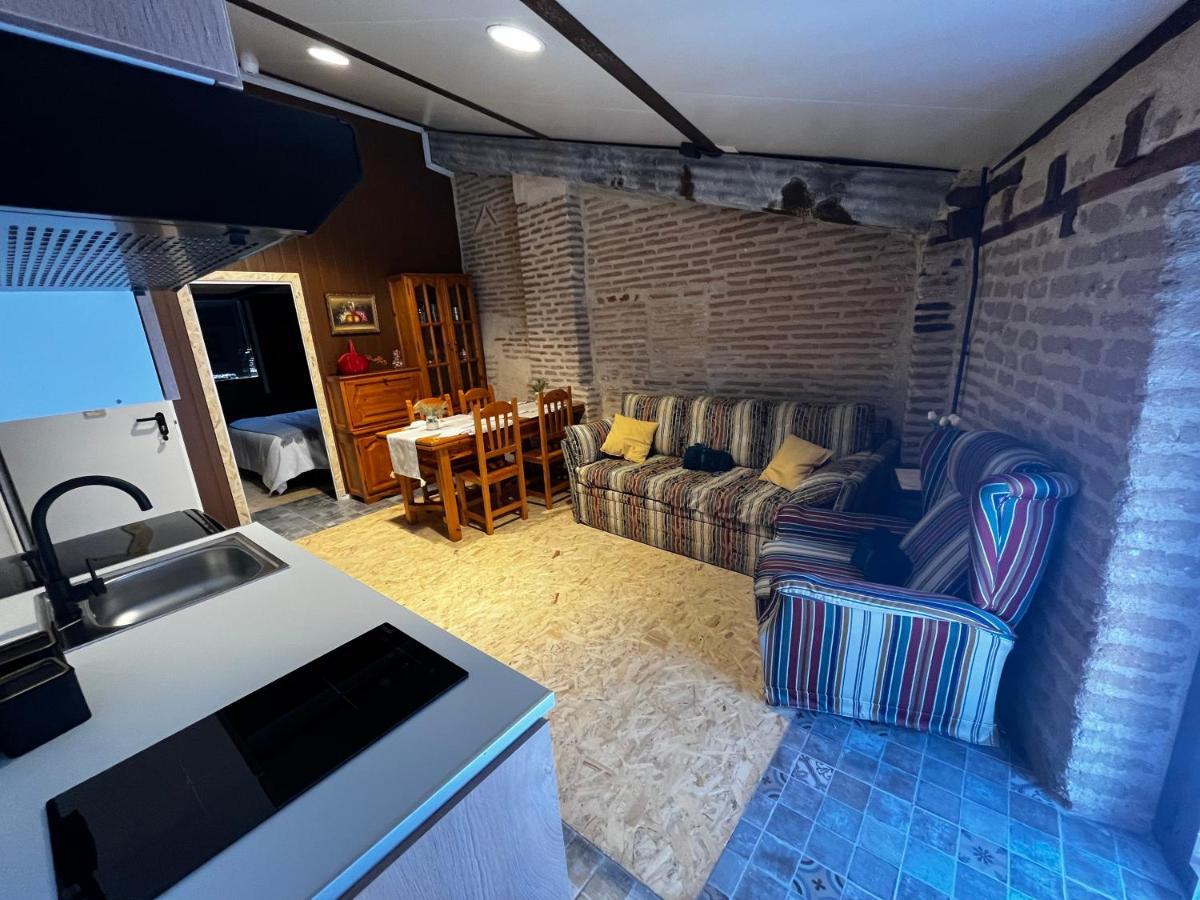 Pensjonat Casa Ruina Nava del Rey Zewnętrze zdjęcie